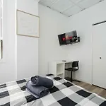 Room N7 In A Shared Apartment In Downtown Montreal