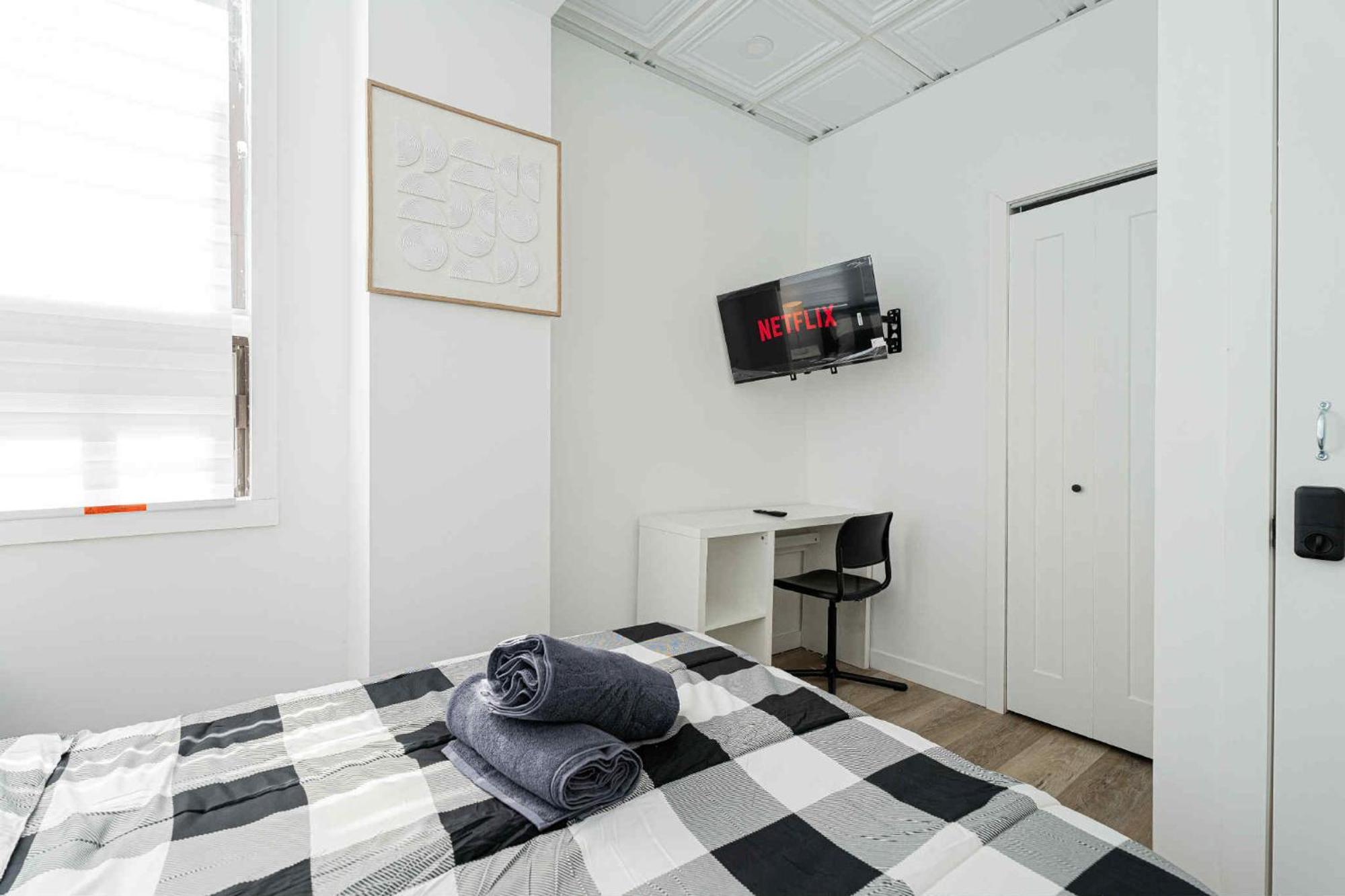 N7 In A Shared In Downtown Apartamento Montreal
